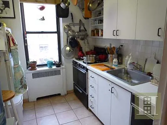 Rented by Halstead Real Estate | media 38