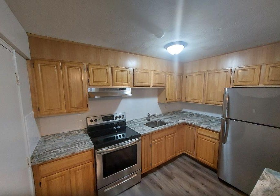 1st image of 55 Elmwood Park APT 2