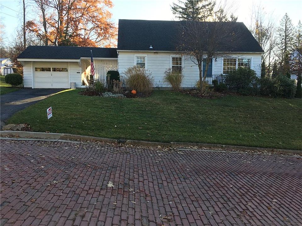 1st image of 679 Peach St