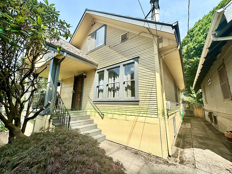 806 SE 45th Ave — Photo 2
