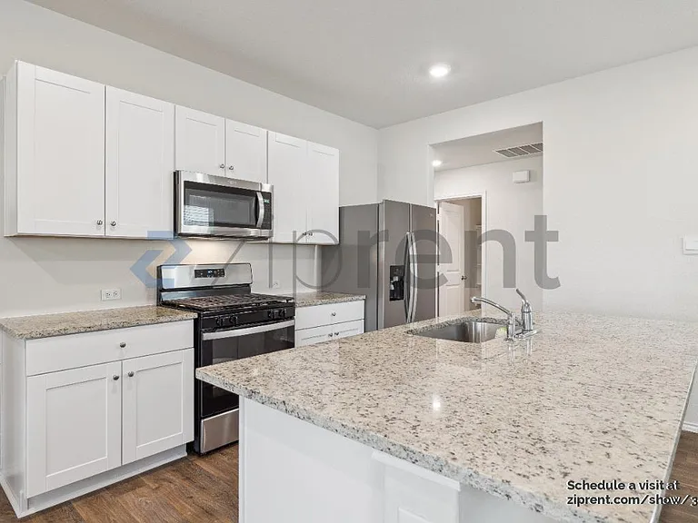 113 Chipping Aly — Photo 13