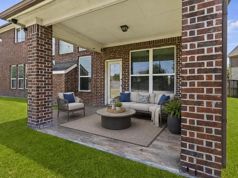 2203 Rocky Shores Ln — Photo 35