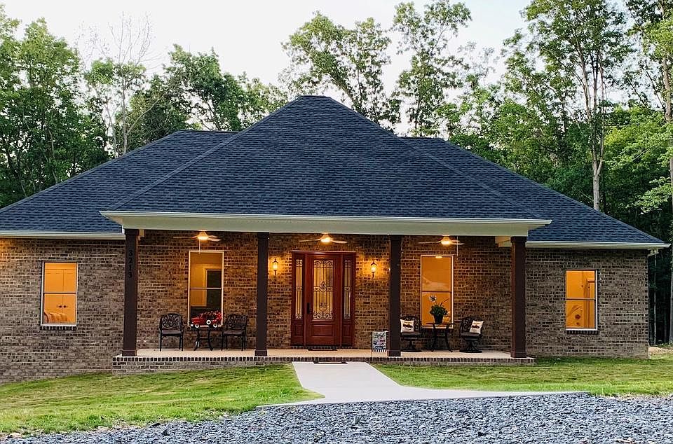 1st image of 3213 Old Tanbark Rd