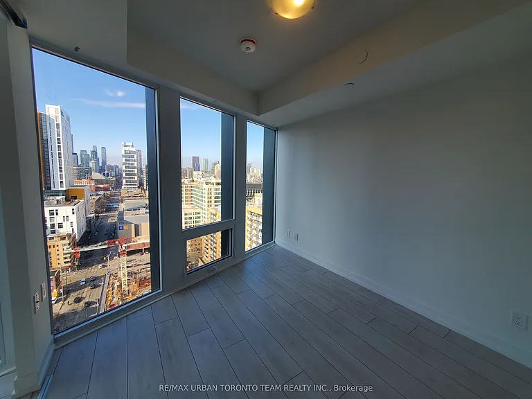 60 Shuter St #2508 — Photo 9