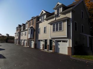 1148 Bedford St APT 7, Abington, MA 02351