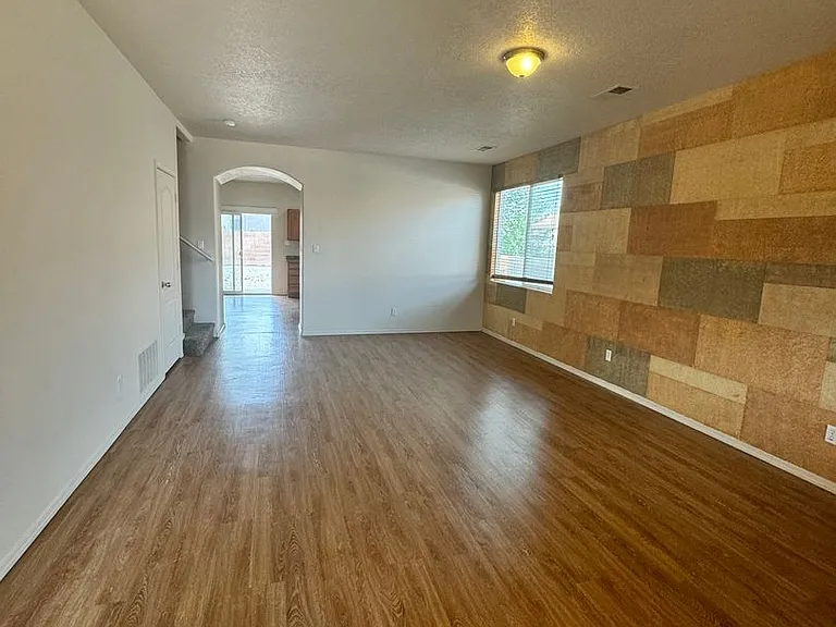 520 Rain Lily Rd SW — Photo 2