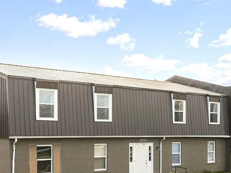 River Glow Apartments — Photo 7