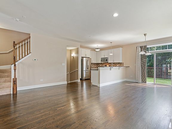 3rd image of 5203 W Olive Ave