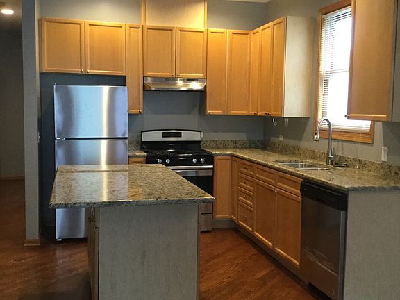 3rd image of 1712 W Pierce Ave APT 1