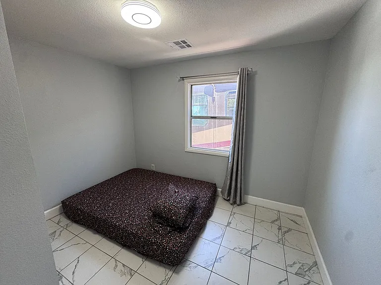 485 Fleming Ln — Photo 12