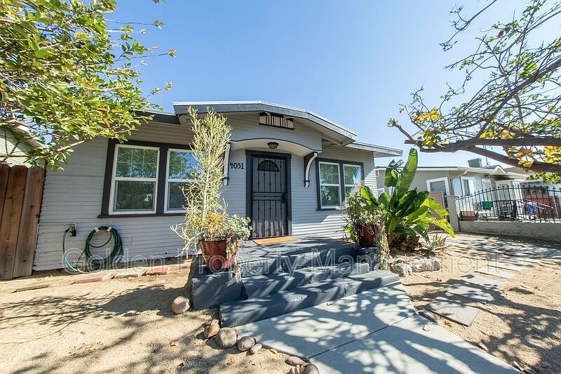 1st image of 4051 Swift Ave