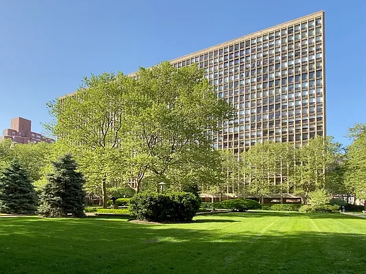 Rented by Compass | media 17