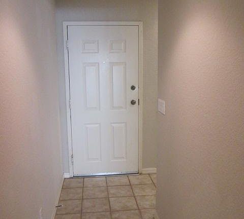 5th image of 838 SW 47th Ter