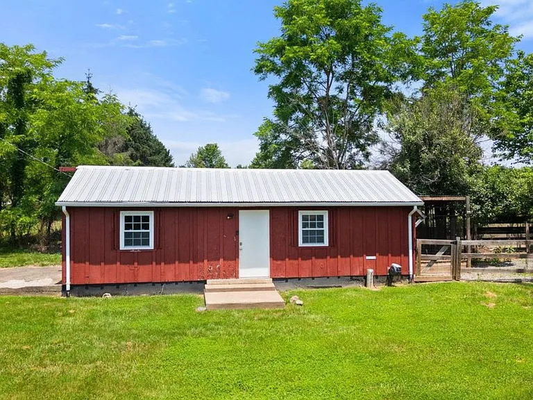 20772 Gleedsville Rd — Photo 4