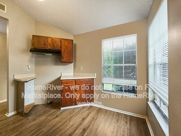 2682 Rachel Ct — Photo 9