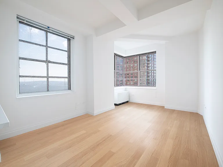21 West St #18-A — Photo 3
