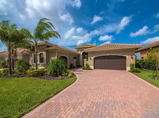 2725 Crystal Way, Naples, FL 34119