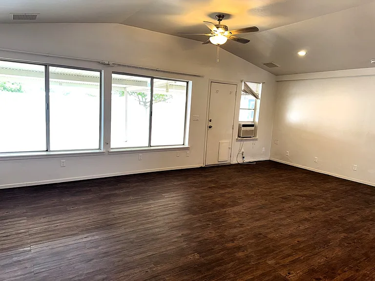 4965 E Turner Ave #1 — Photo 14