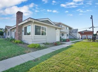 17071 Oak Ln, Huntington Beach, CA 92647