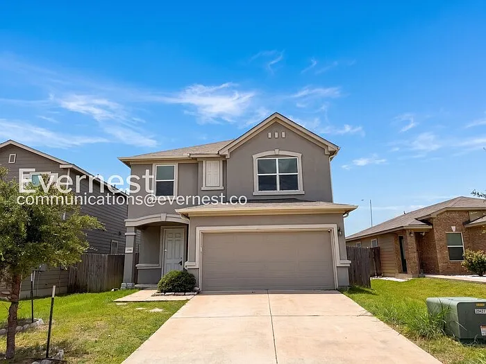 3 bed, 2.5 bath, 2038 sqft, $2,095 — Photo 1