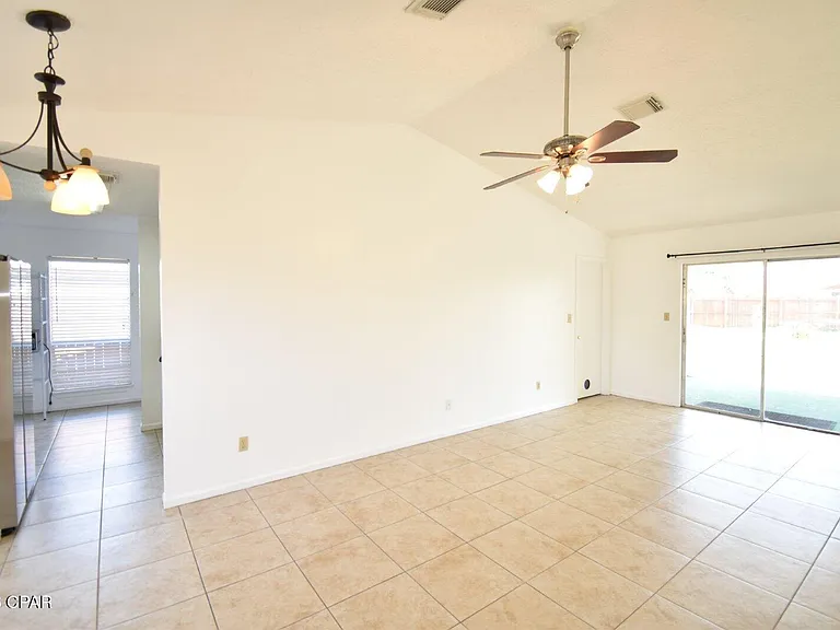 6321 Lance St — Photo 4