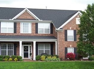 101 Pioneer Ct, Hendersonville, TN 37075