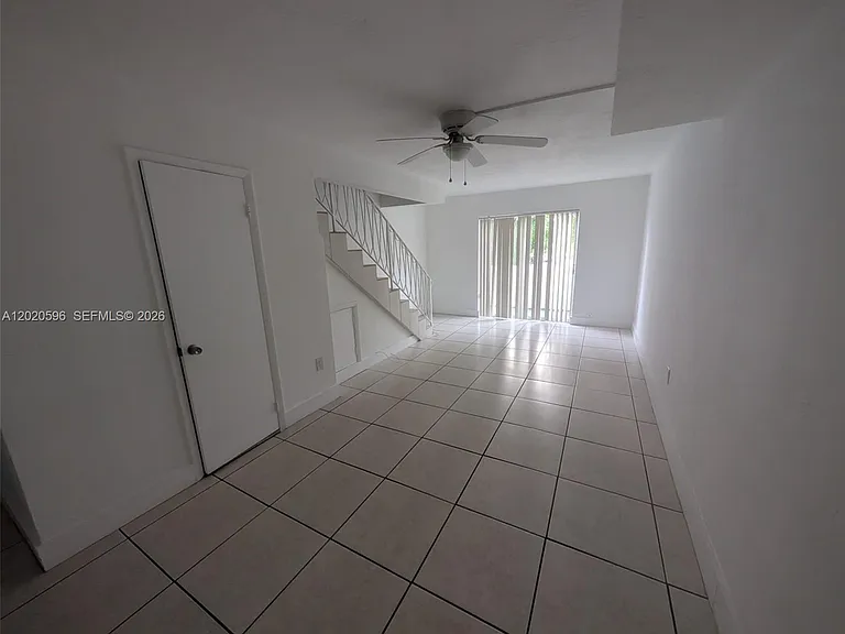 465 Swallow Dr #9 — Photo 3