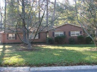 1180 Lake Valley Rd, Macon, GA 31210