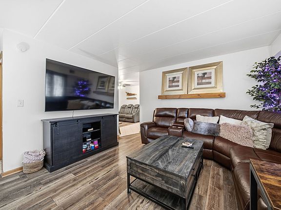 3rd image of 5140 Shadow Creek Dr Unit 5