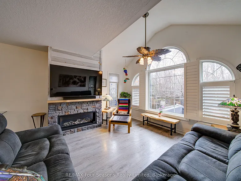 9 Brooke Ave — Photo 23