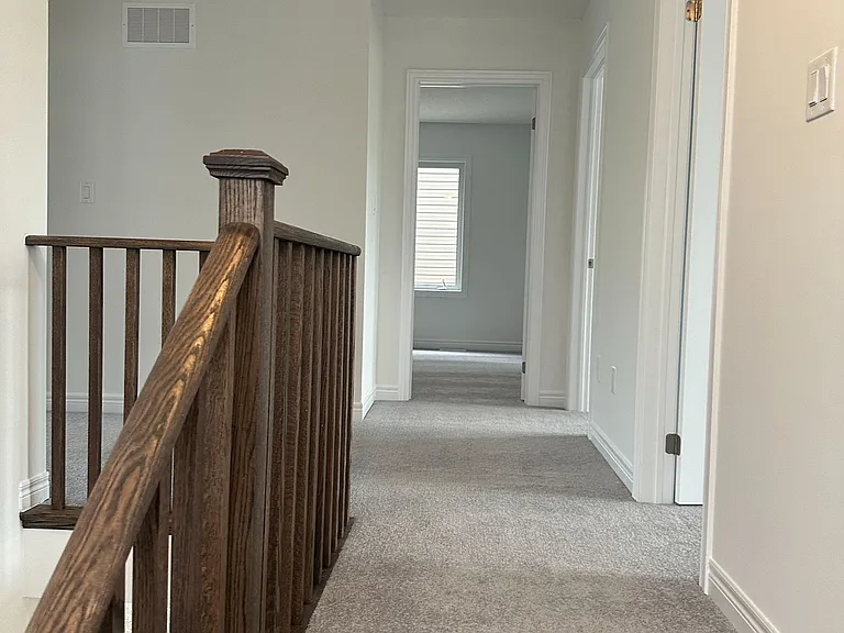 136 Thicketwood Ave — Photo 8