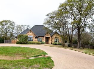 2005 Old May Ct, College Station, TX 77845