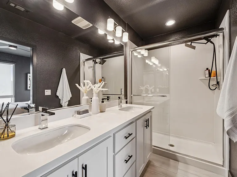 1426 Seawind Dr — Photo 35