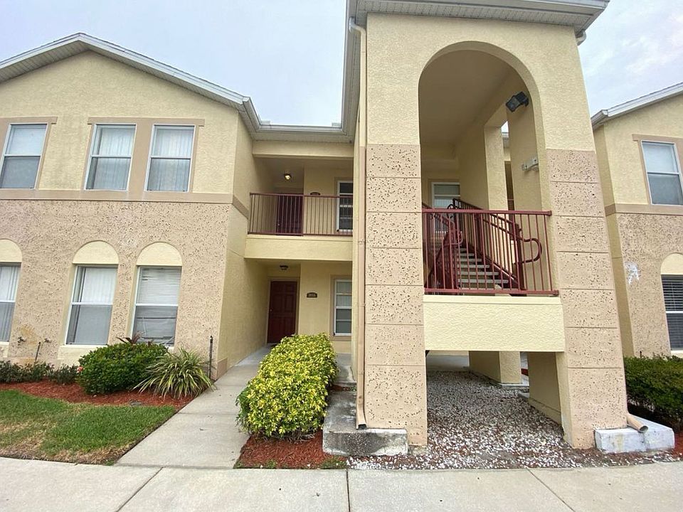 1st image of 2802 Club Cortile Cir APT A