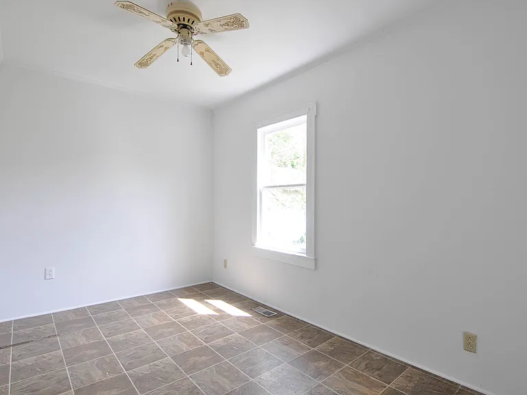 280 Cedar St — Photo 5