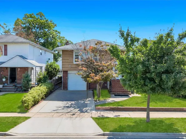 216 Earle Avenue, Lynbrook, NY 11563