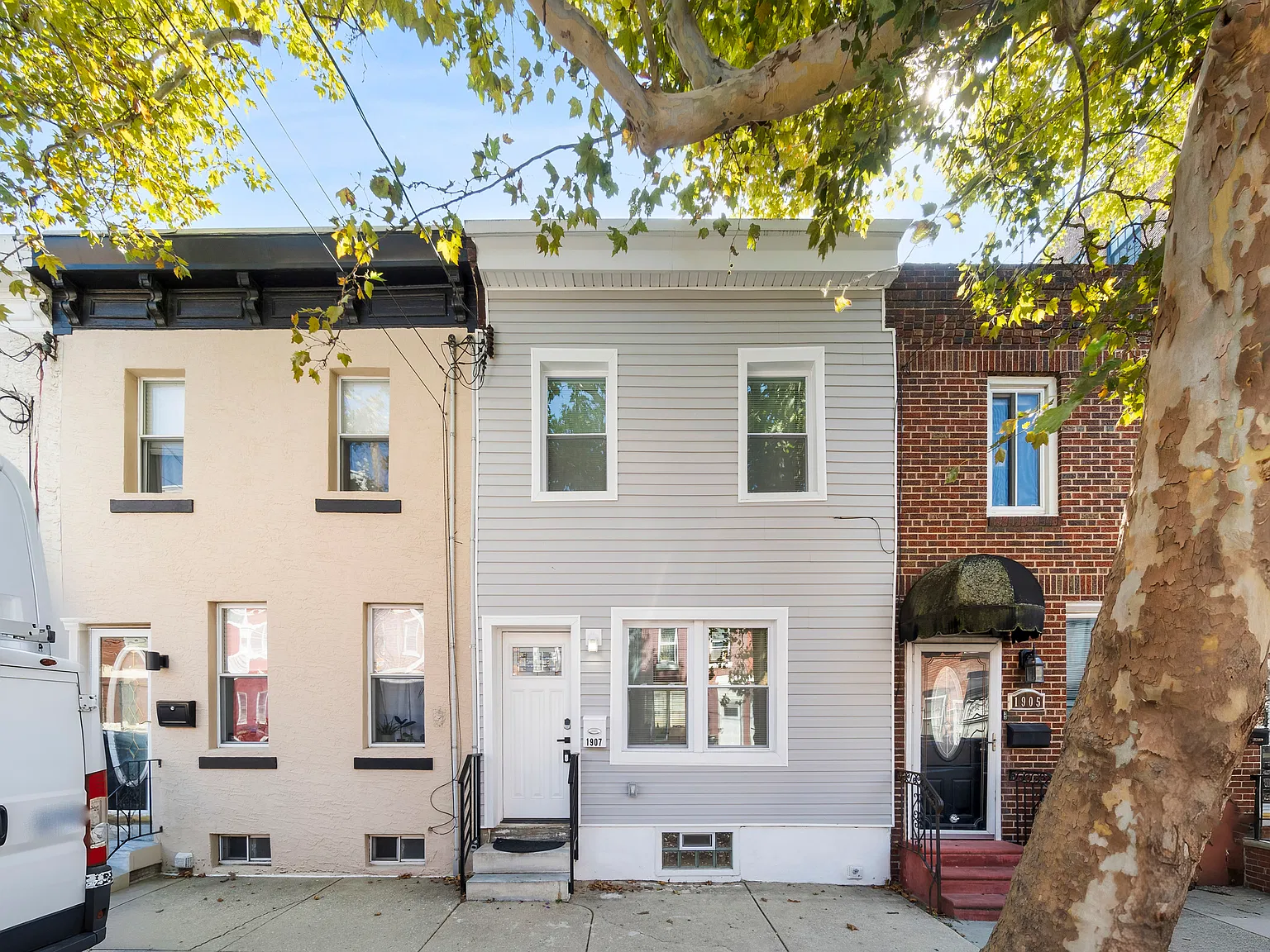 1907 N Hancock St — Photo 1