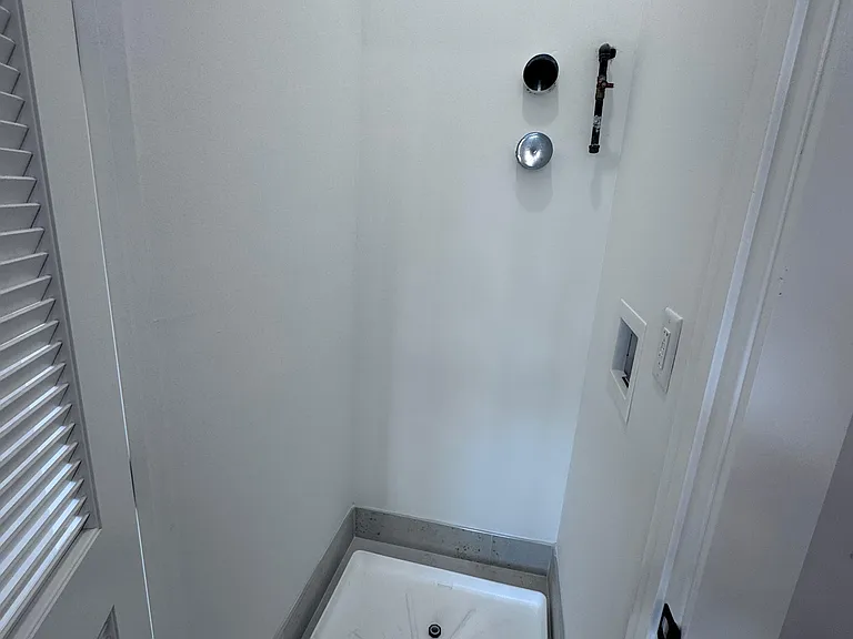 40 Lembeck Ave #306 — Photo 5