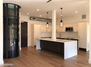 16 Old Track Rd, Greenwich, CT 06830