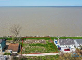 11945 Dyke Rd, Curtice, OH 43412