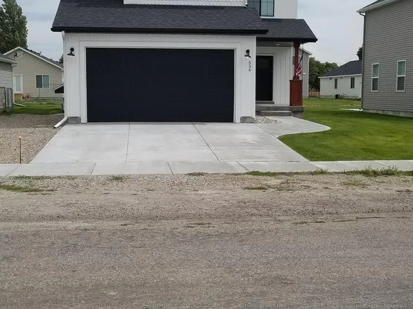 536 1st St W, Ririe, ID 83443