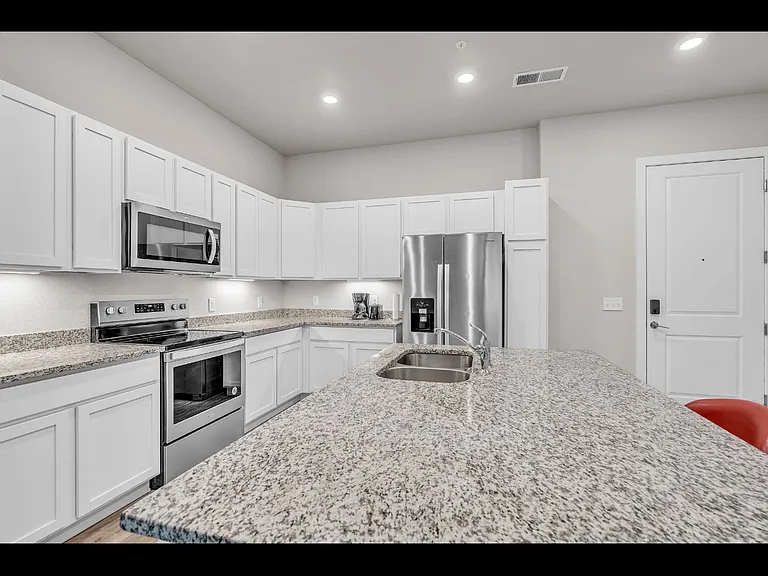 14341 E Tennessee Ave #104 — Photo 3