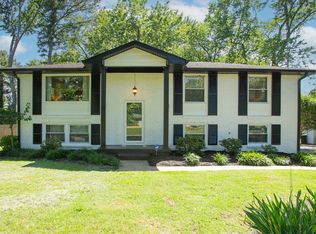 110 Shirley Dr, Hendersonville, TN 37075