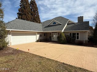 200 Heather View Dr, Jonesborough, TN 37659