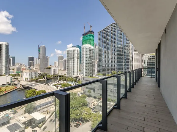 88 SW 7th St APT 1511, Miami, FL 33130