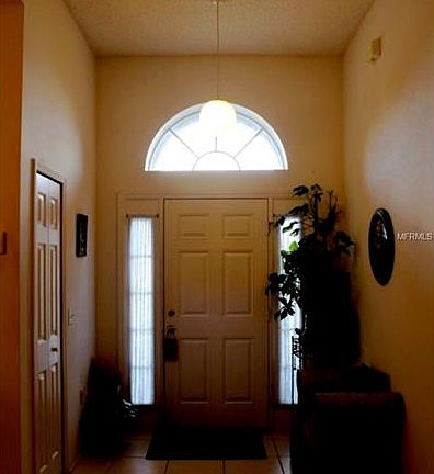 2nd image of 1917 Thorngate Ln