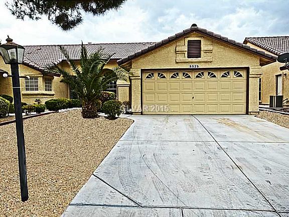 3rd image of 5525 Port Barrington Way