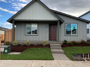 1910 Smith Dr, Woodburn, OR 97071