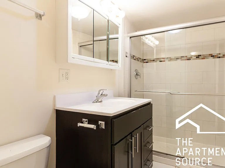 869 W Lill Ave #1 — Photo 8