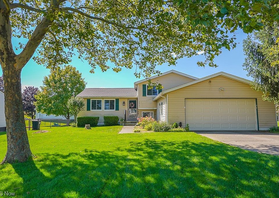 1st image of 3416 Woodstock Ln